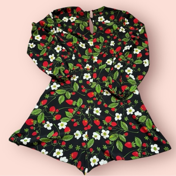 ZARA‎ WOMAN FLOWING FLORAL strawberry  PRINT Romper size small - Picture 2 of 3